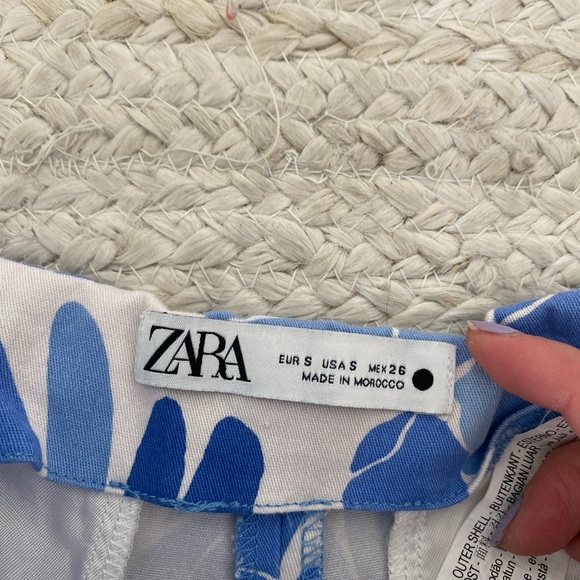 Zara shorts - Picture 2 of 4